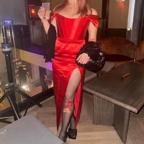 Adeirlina Red Formal Dress - Picture 4 of 6